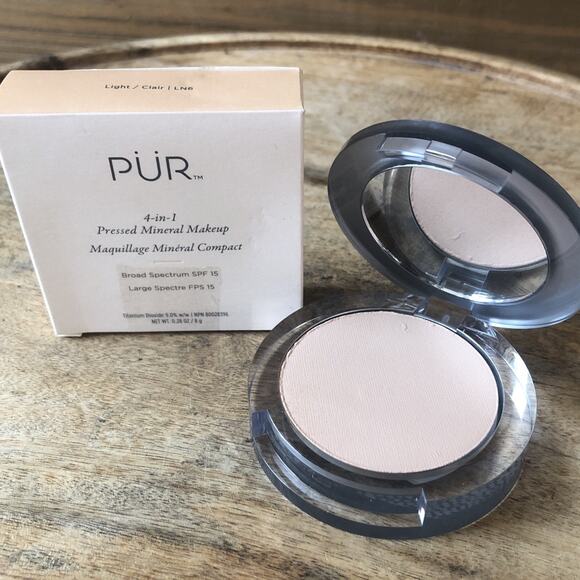 PUR 4-in-1 Pressed Mineral Makeup SPF 15 - 0.28oz Light LN6 - Exp 5/26 - Picture 2 of 4